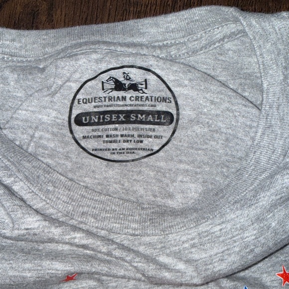 Gray T-Shirt with Colorful Horse Print - Picture 3 of 3